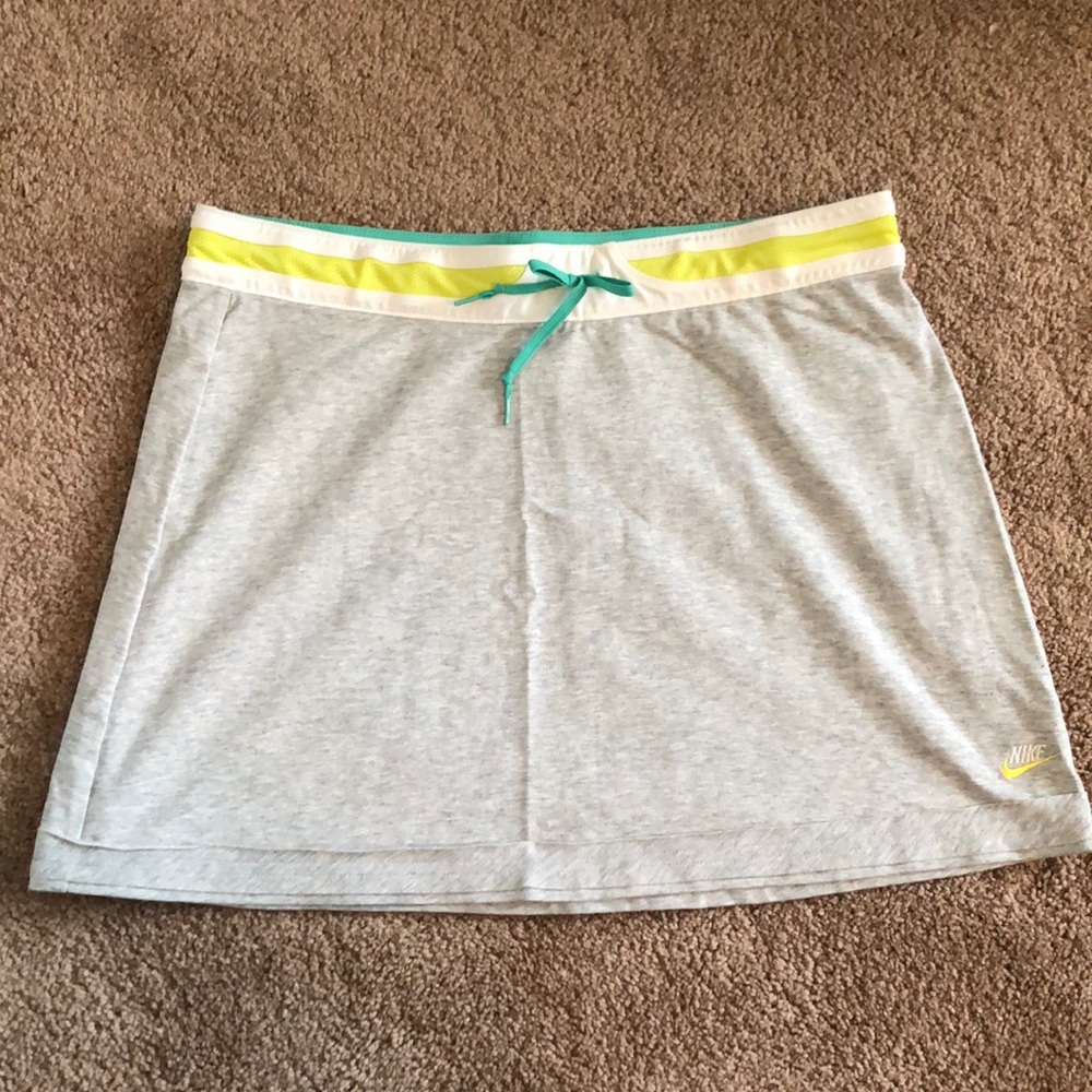 Nike Women’s Tennis Skirt